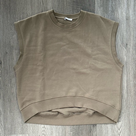 Structured oversized knit vest - Picture 1 of 3